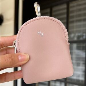 Mina Baie Clip Pouch in Pink